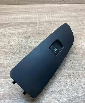 BMW 1 E82 E88 Electric window control switch 9163001 WITHPLASTICTRIM