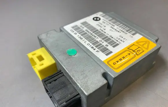 BMW 7 E65 E66 Airbag deployment crash/impact sensor 6928267 037075068 65776928267
