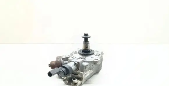 BMW 5 E60 E61 Fuel injection high pressure pump 0445010510 7807495