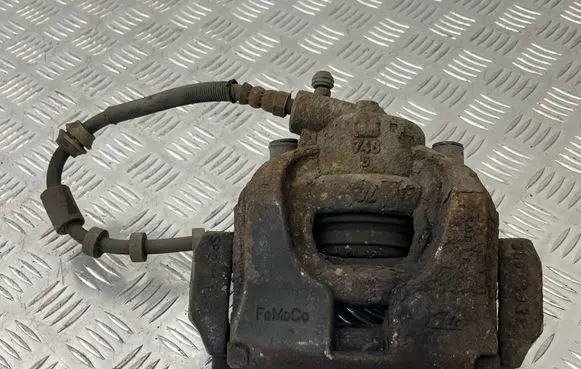 Land Rover Evoque I Front brake caliper 300BJ32