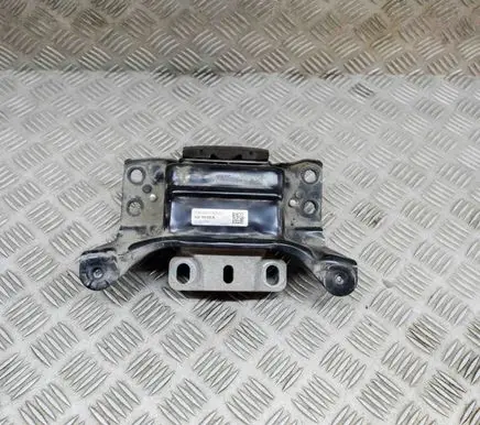 Volkswagen PASSAT B8 Gearbox mount 5Q0199555R