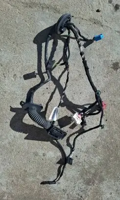 Volkswagen Amarok Rear door wiring loom 4L0971841