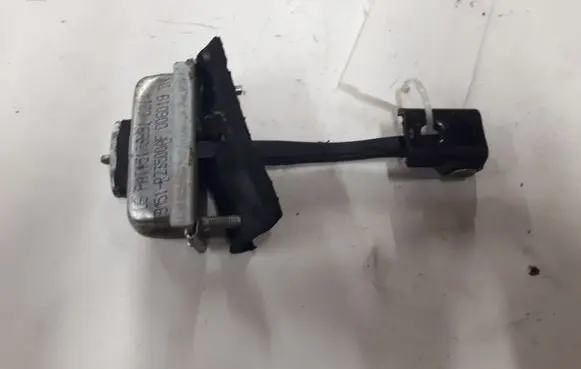 Ford Focus Front door check strap stopper 3M51R23500AF 5173991