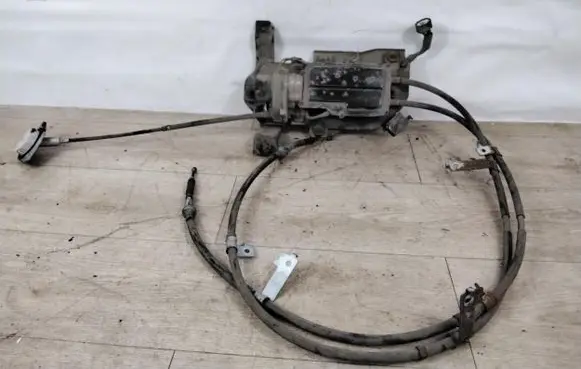 Nissan Leaf I (ZE0) Hand brake release cable 