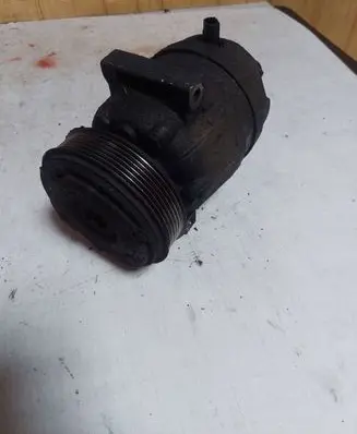 Renault Laguna II Air conditioning (A/C) compressor (pump)