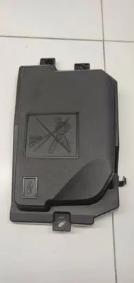 Renault Clio V Fuse box cover 284B87246R