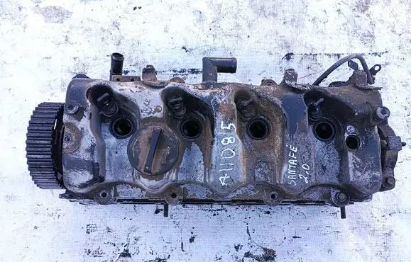 Hyundai Santa Fe Engine head 
