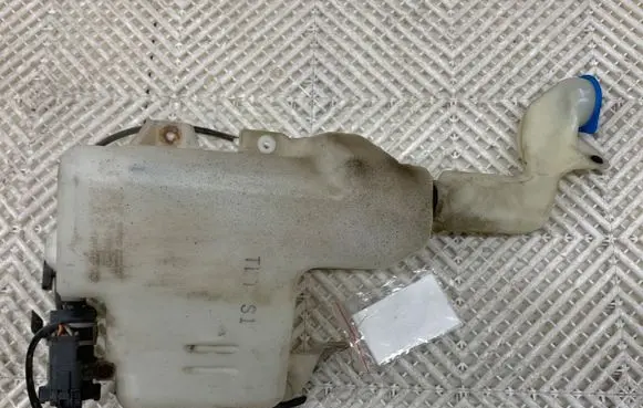 Honda Accord Windshield washer fluid reservoir/tank 