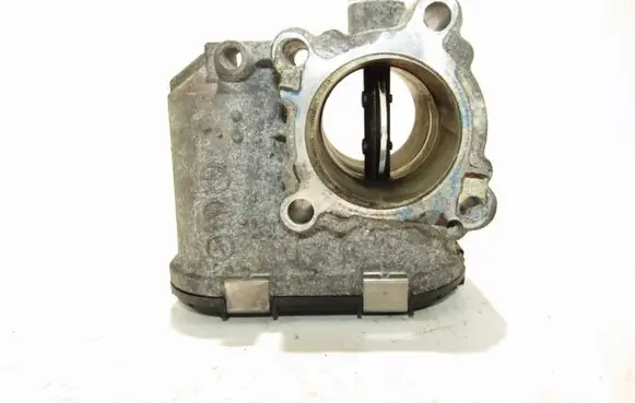 Nissan Qashqai+2 Electric throttle body valve 8200330810E