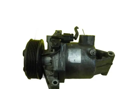 Nissan Juke I F15 Air conditioning (A/C) compressor (pump) 926001KC1B