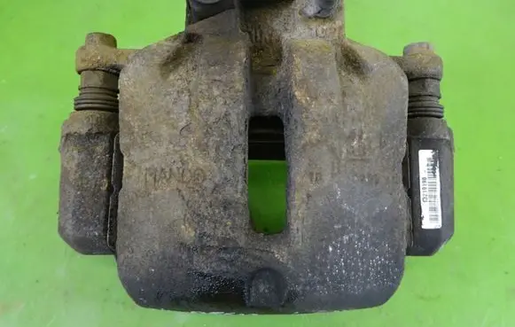 Opel Insignia A Front brake caliper