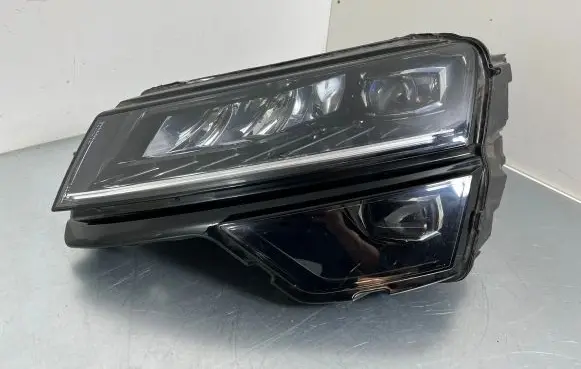 Skoda Karoq Headlight/headlamp 57B941015F 0020517509 20PL8935