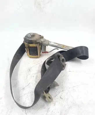 Audi A4 S4 B5 8D Front seatbelt 8D085706
