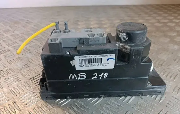 Mercedes-Benz E W210 Central locking vacuum pump 2108002248 00782837 002200267
