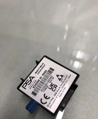 Citroen C4 III e-C4 Aerial antenna amplifier 9849177480