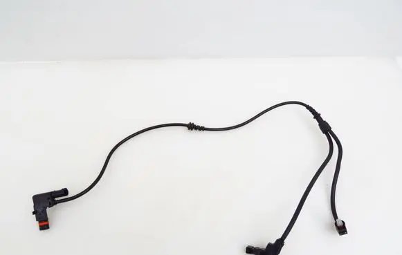 Mercedes-Benz CLS C218 X218 Front ABS sensor wiring A2124404632