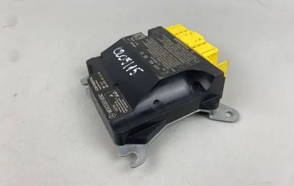 Mercedes-Benz C W205 Airbag control unit/module A2059008618