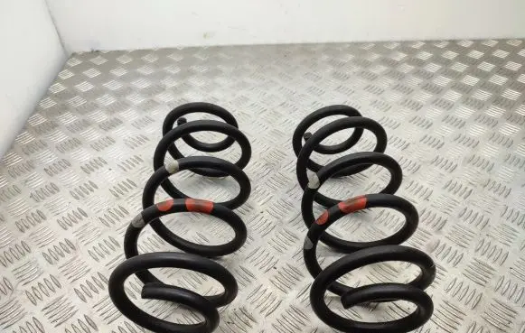 Mercedes-Benz EQA Rear coil spring