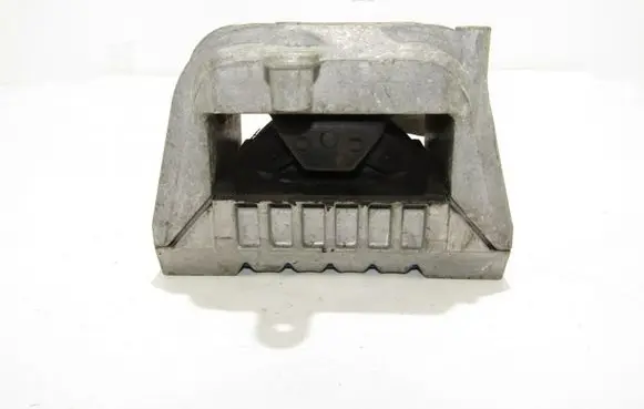 Volkswagen Golf VI Engine mount bracket 1k0199262cp