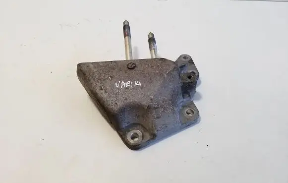 Mitsubishi Outlander Engine mounting bracket