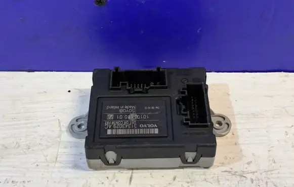 Volvo XC70 Door control unit/module 31343029 31343030
