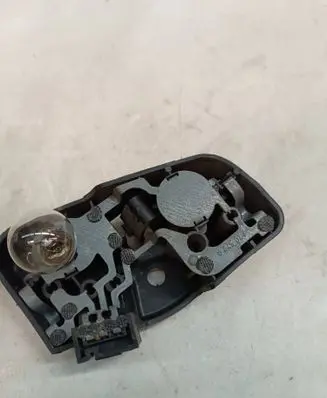 BMW 3 E46 Tail light bulb cover holder 388570R 32CP P21W