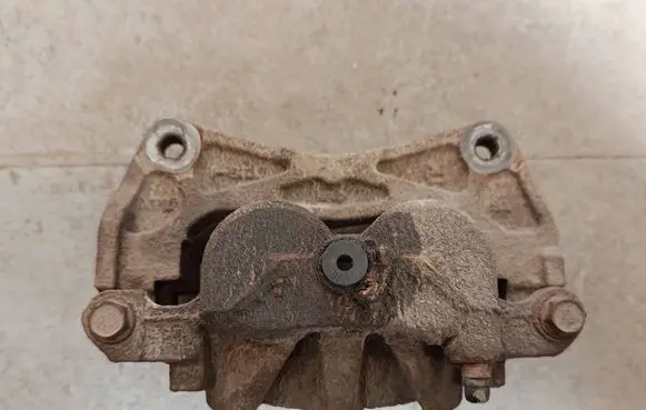 Subaru Outback Front brake caliper 26292AG043