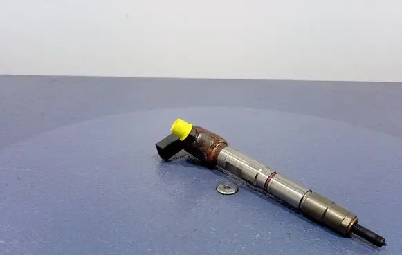 Audi A4 S4 B9 Fuel injector 04L130277AC