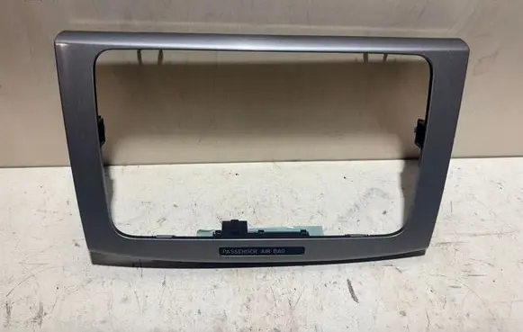 Volkswagen PASSAT B6 Radio/GPS head unit trim 3C0858069AE