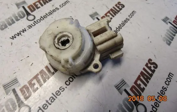 Toyota Previa (XR30, XR40) II Ignition lock