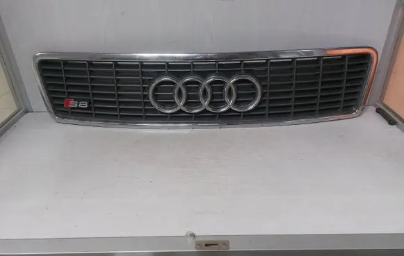Audi A8 S8 D2 4D Front grill 4D0853651M