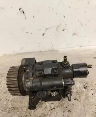 Renault Laguna III Fuel injection high pressure pump 8200821184 A2C20000754