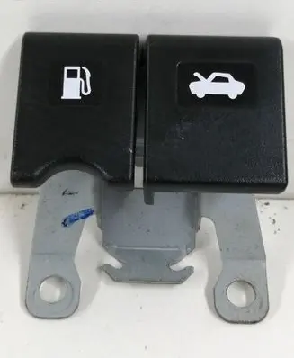 Nissan Qashqai Engine bonnet (hood) release handle