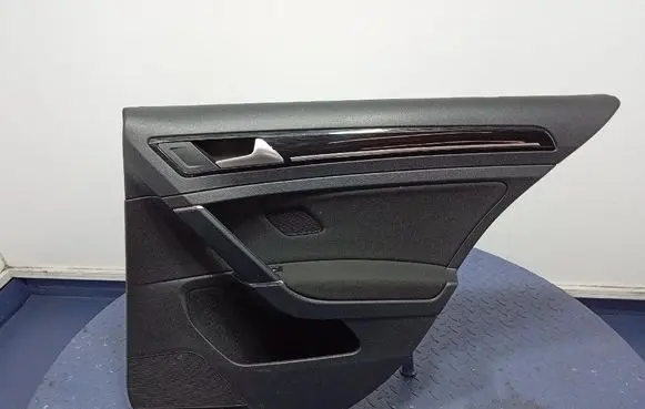 Volkswagen Golf Sportsvan Door card panel trim set 5G6867212