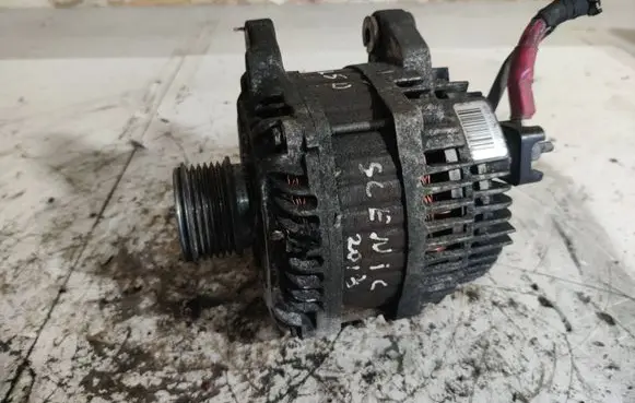 Renault Scenic III - Grand scenic III Generator/alternator 8200960533 A004TJ0582ZE