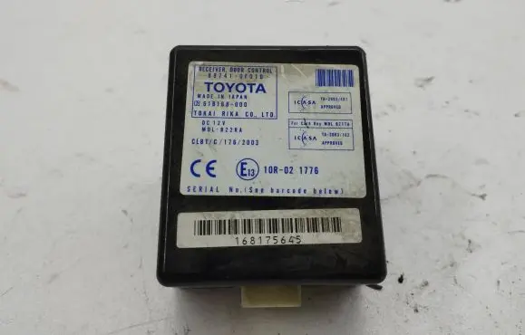 Toyota Corolla Verso AR10 Door control unit/module 897410F010 61B168000