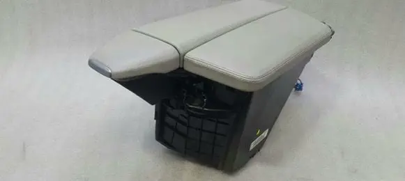 Mercedes-Benz ML W166 Armrest A1666800919