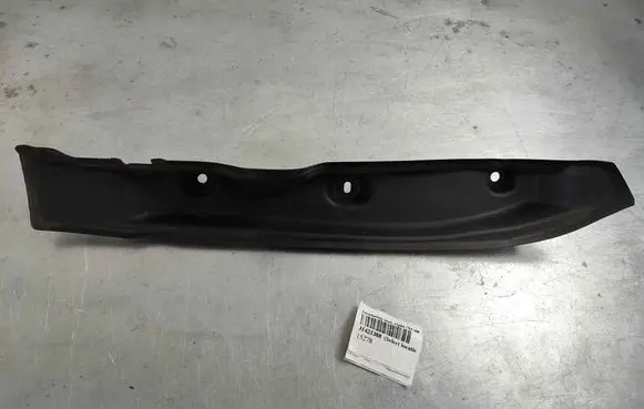 Fender end trim