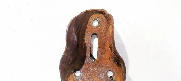 Chevrolet Lacetti Bracket in trunk/boot 