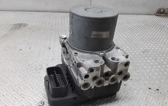 Mazda 6 ABS Pump GAM7437A0 1338004451