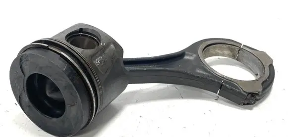 Mercedes-Benz E W211 Piston with connecting rod 8340E
