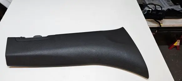 Jeep Grand Cherokee WL (B) pillar trim (bottom) 6MN34TRMAA 6MN34TX7AA