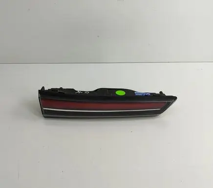 Opel Mokka B Tailgate rear/tail lights 9833944480