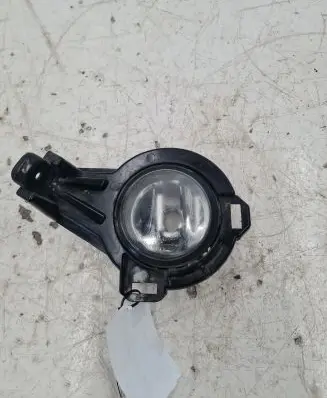 Nissan Juke I F15 Front fog light