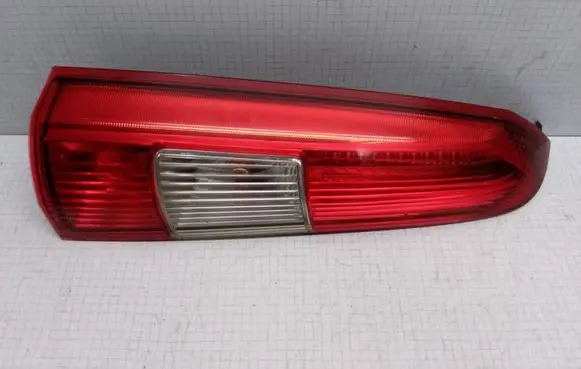 Volvo V70 Rear/tail lights 9154493ECE 9154493USA 9154493GB