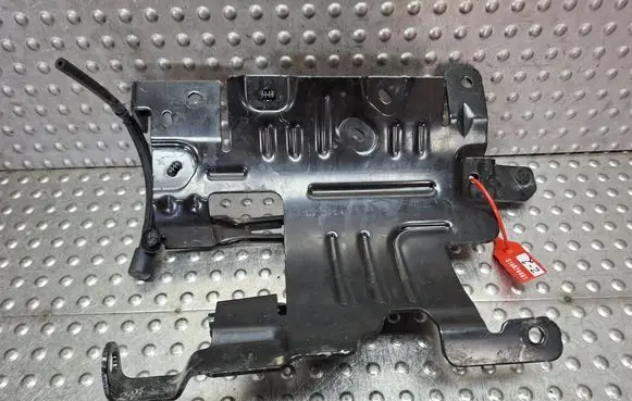 Peugeot 208 II Other engine bay part S16874491 9827428380