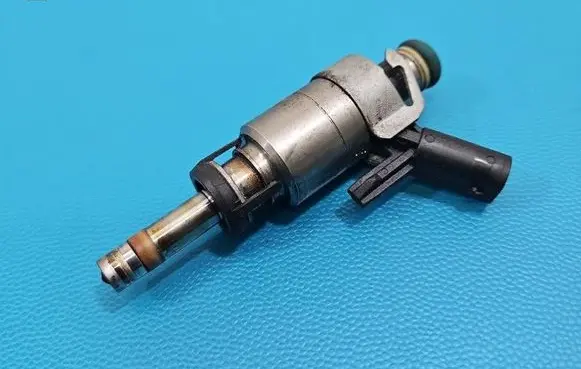 Audi A4 S4 B9 8W Fuel injector 0261500244 IMPRK1553043