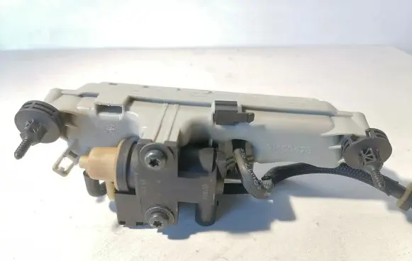 Volvo XC90 Vacuum air tank 31480478