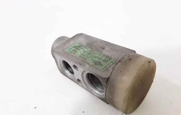 Volkswagen Sharan Air conditioning (A/C) expansion valve 7M0820679A