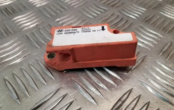 Hyundai Santa Fe Airbag deployment crash/impact sensor 959202600 5WK42935